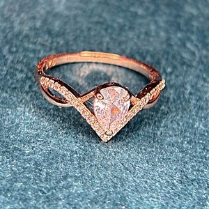 Size 6 Ladies Fashion Jewelry Ring